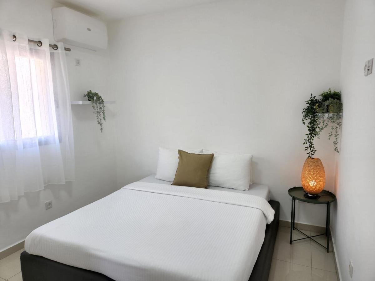Melony Apartments Yam Suf Street Эйлат Экстерьер фото