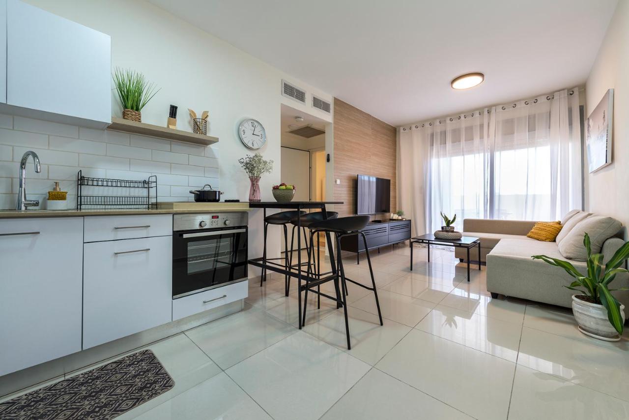Melony Apartments Yam Suf Street Эйлат Экстерьер фото