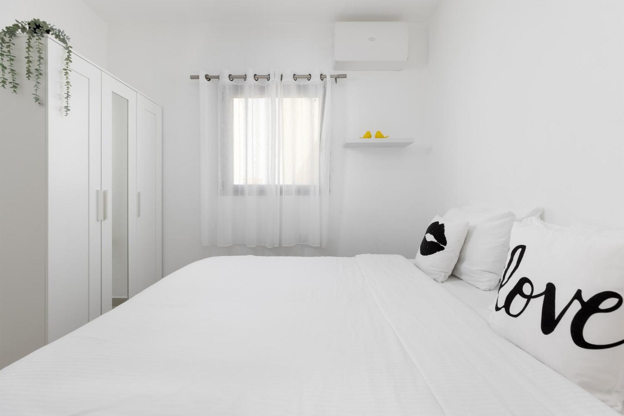 Melony Apartments Yam Suf Street Эйлат Экстерьер фото